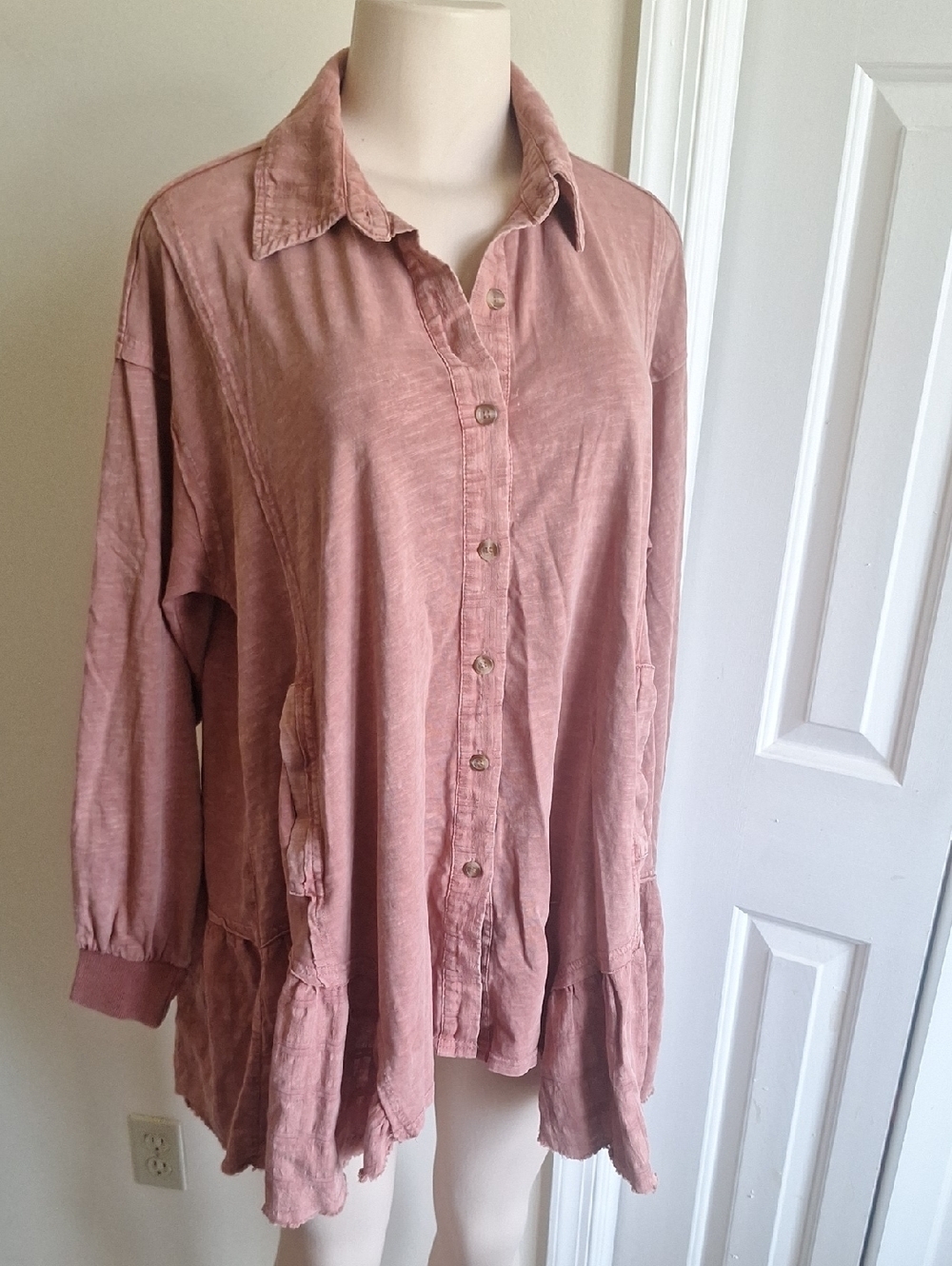 Easel Peplum Antique Rose Hem Style Cotton button-front Shirt Easel Size M - Picture 8 of 13